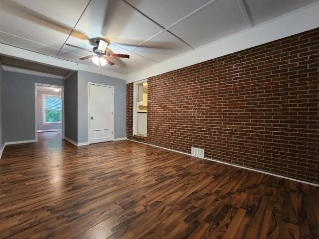 Building Photo - 115 Havendale Dr