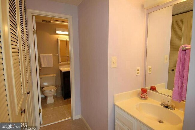 Building Photo - 11906 Fieldthorn Ct