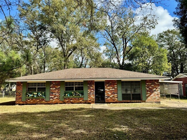 Building Photo - 3949 Matterhorn St