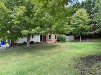 Building Photo - Updated 3 Bedroom 2.5 Bath Home on Hardwoo...