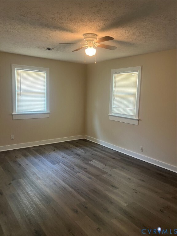 Building Photo - 1409 Surry Ave