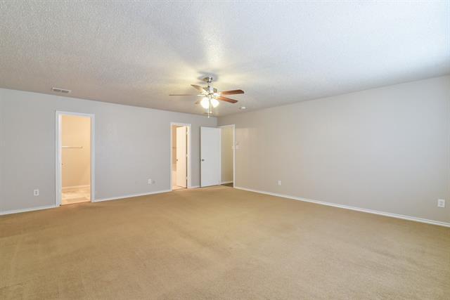 Building Photo - 2106 Delaford Dr