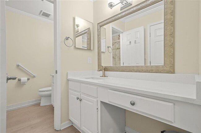 Building Photo - 27404 Plantation Dr NE