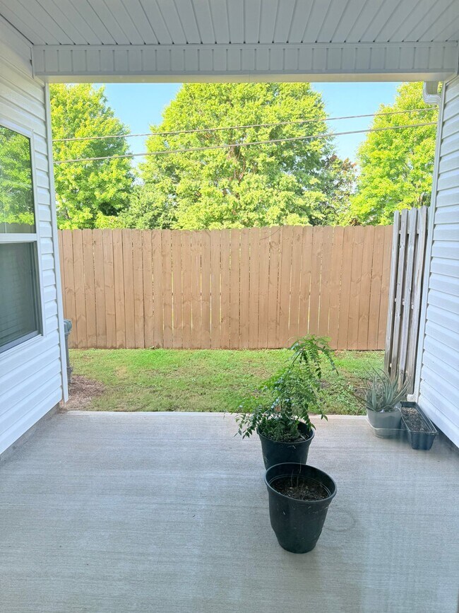 Building Photo - 113 Sweet Almond Ct