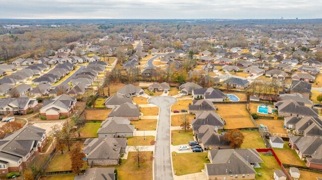 Building Photo - Stunning Sherwood Home in Quiet Cul-de-Sac | Modern Upgrades & Spacious Layout