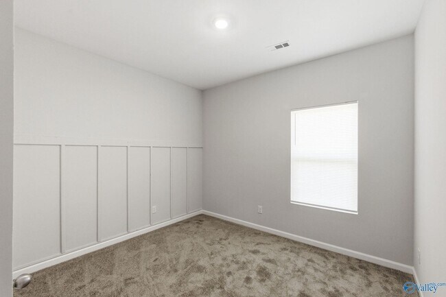 Building Photo - 102 Derbyshire Dr