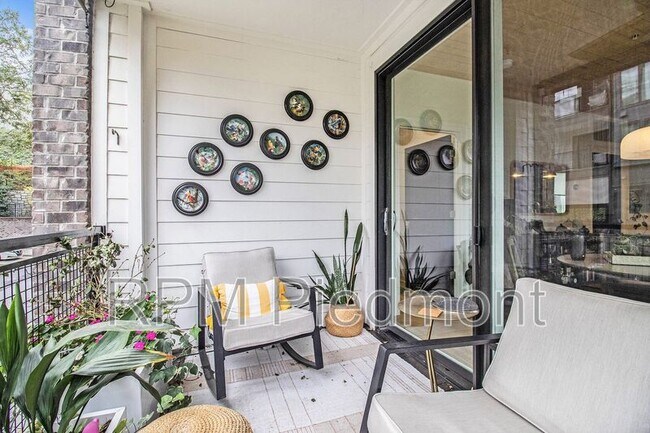 Building Photo - 395 Pratt Dr SE