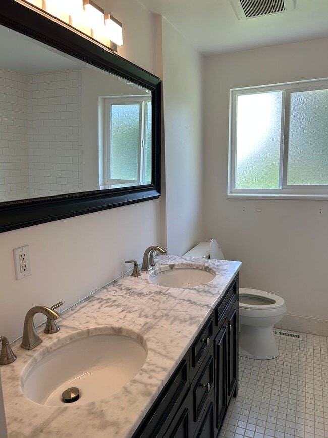 Building Photo - 2 Bedroom 1 Bathroom House American Fork