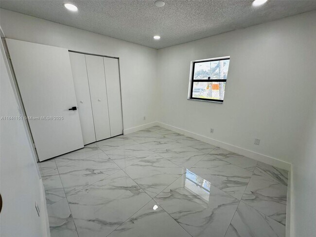 Building Photo - 30120 SW 152nd Ave