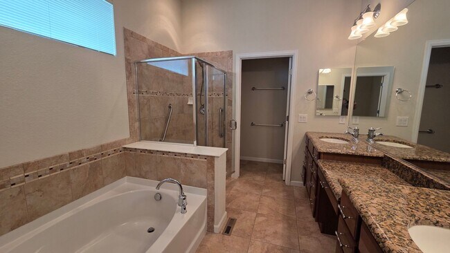 Building Photo - 4 Bedroom 3 Bath Plus Study/Office - Amazing Views! 55+ Only