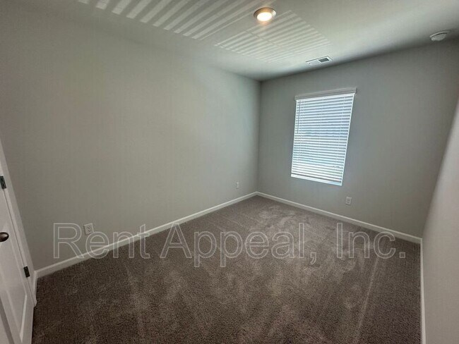 Building Photo - 383 Lanier Cir