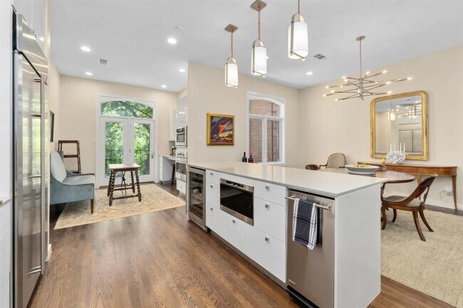 Building Photo - 3718 Bridle Path