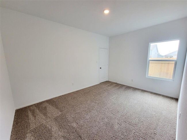 Building Photo - 1111 Cattail Ln