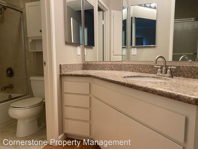 Building Photo - 2 br, 2 bath House - 1120 Cedar Gables Dr