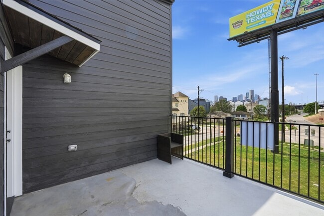 Building Photo - 3411 Nance St