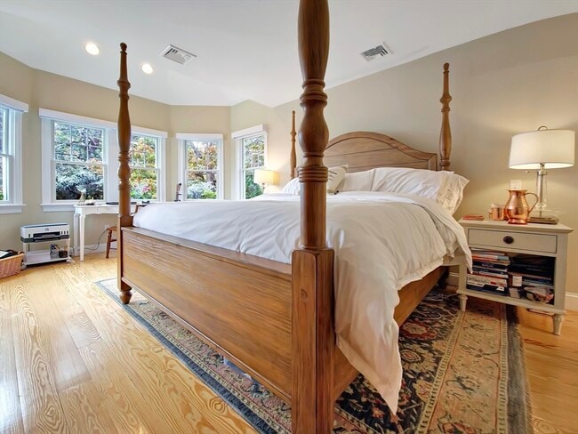 Building Photo - 111 Shore Dr