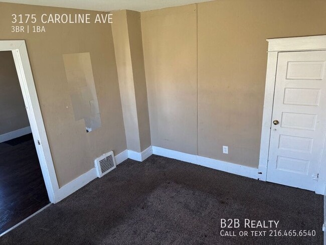 Building Photo - 3175 Caroline Ave