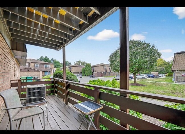 Building Photo - 80 New Holland Village