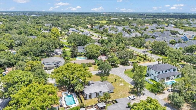 Building Photo - 2128 Sycamore Dr