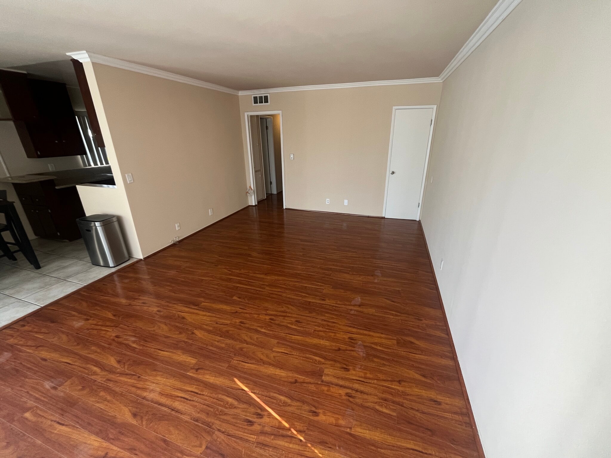 Building Photo - 1221 S Sherbourne Dr