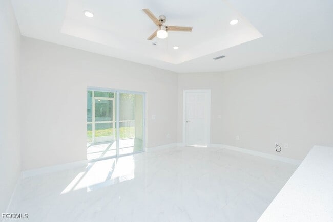 Building Photo - 4419 22nd St SW