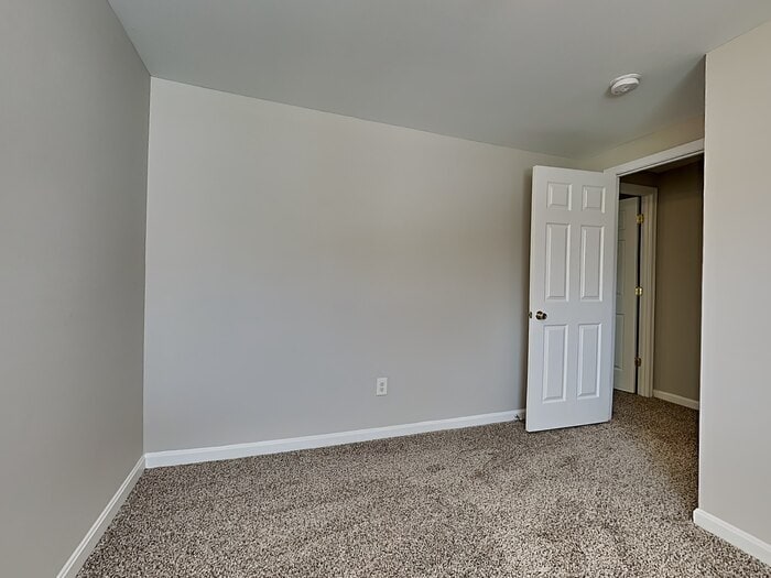 Building Photo - 4108 Springsleigh Rd