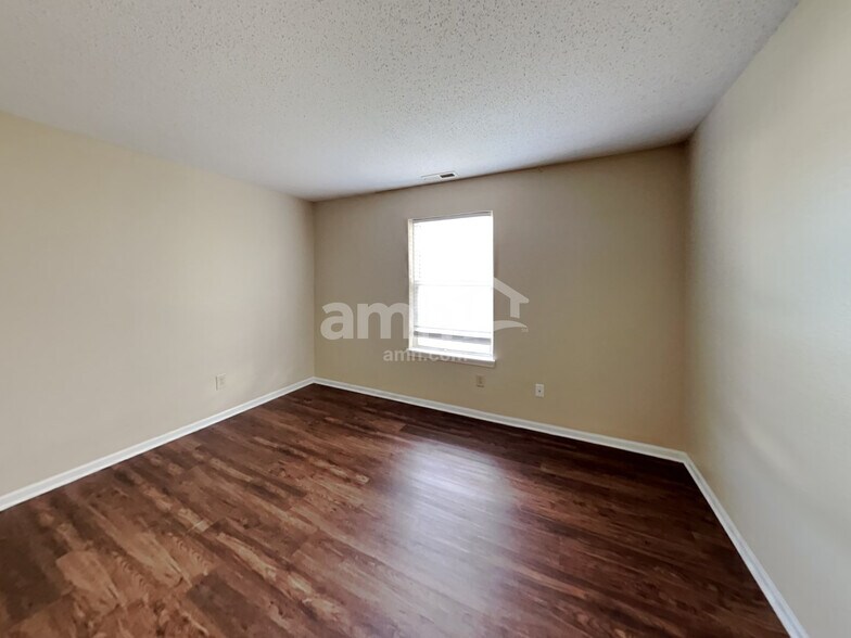 Building Photo - 7703 Vincent Ct