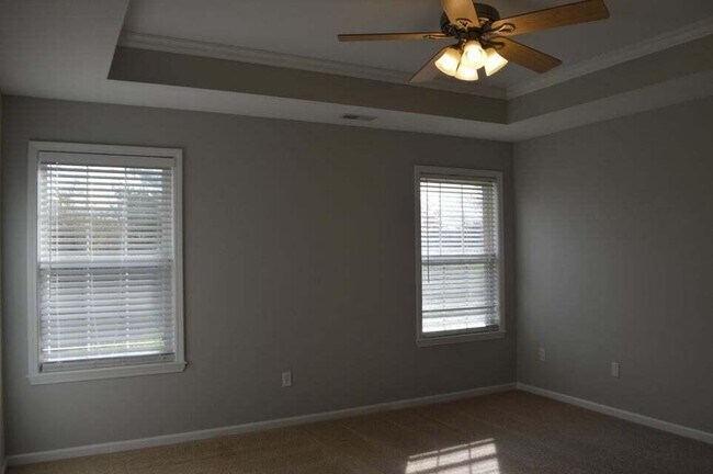 Building Photo - 808 Shakertown Way