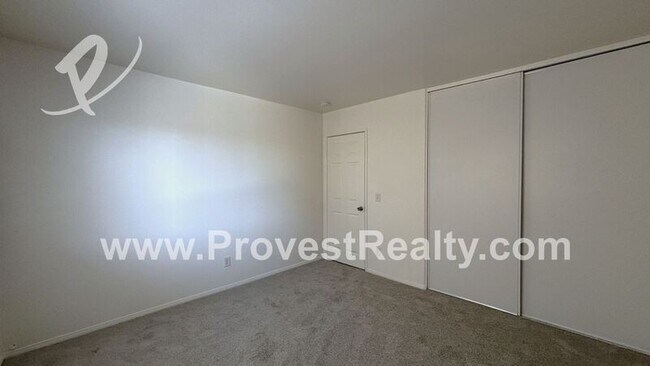 Building Photo - 9489 Sapphire Ave
