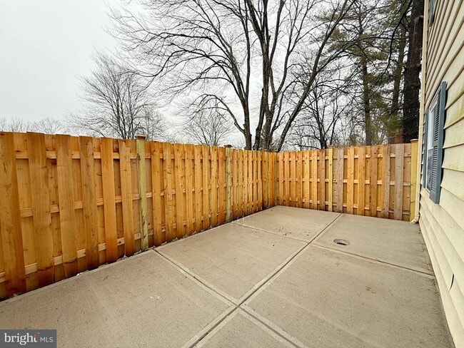 Building Photo - 150 Berwick Pl