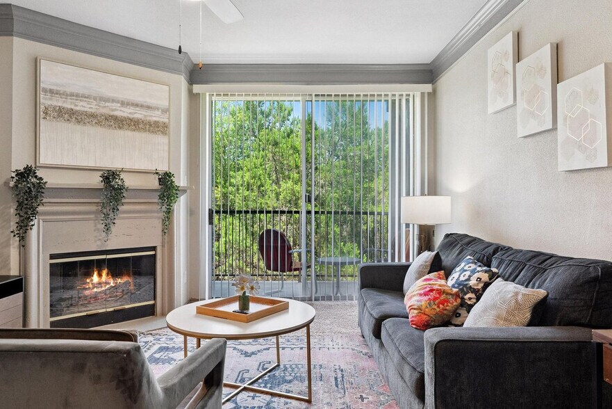 Building Photo - 12100 Metric Blvd