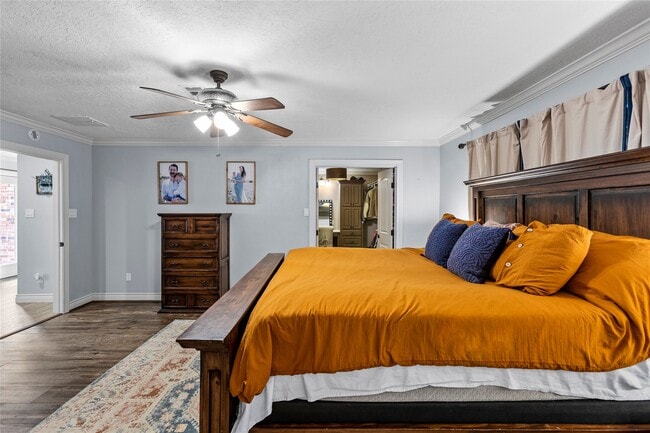 Building Photo - 112 April Wind Dr E