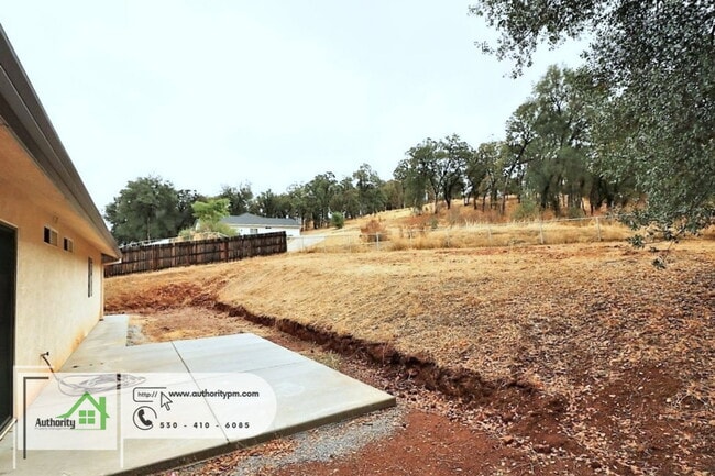 Building Photo - 2381 Yellow Finch Way