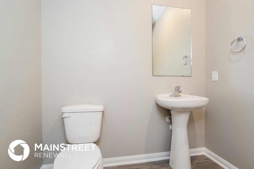 Building Photo - 27064 Leonardo Dr