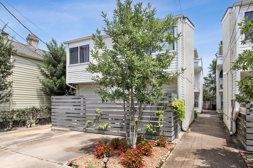 Building Photo - 5417 Constance St