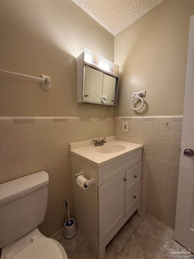 Building Photo - 4204 W Avenida De Golf