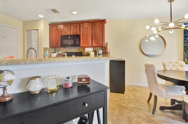 Building Photo - 22201 Majestic Woods Way