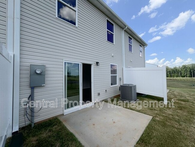 Building Photo - 6018 Tavener Dr