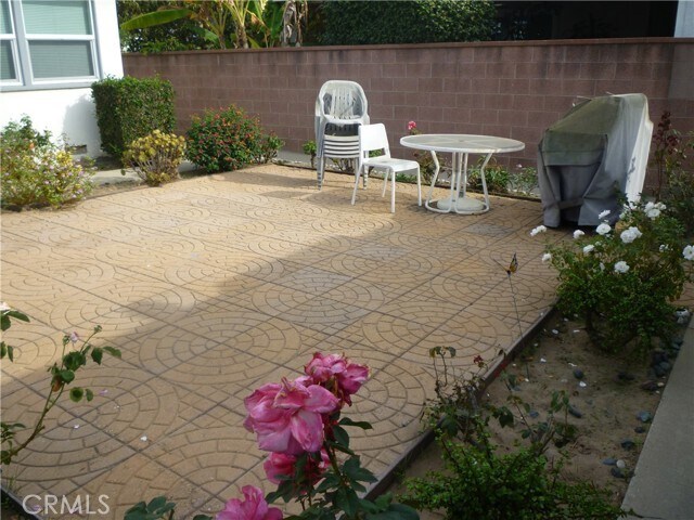 Building Photo - 712 Sartori Ave