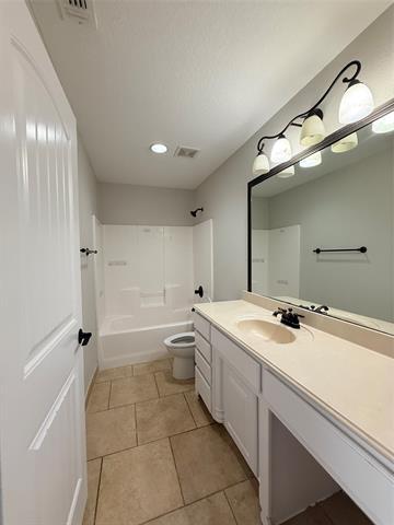 Building Photo - 213 Briarstone Dr