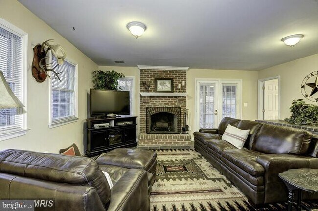 Building Photo - 10501 Chancery Ct