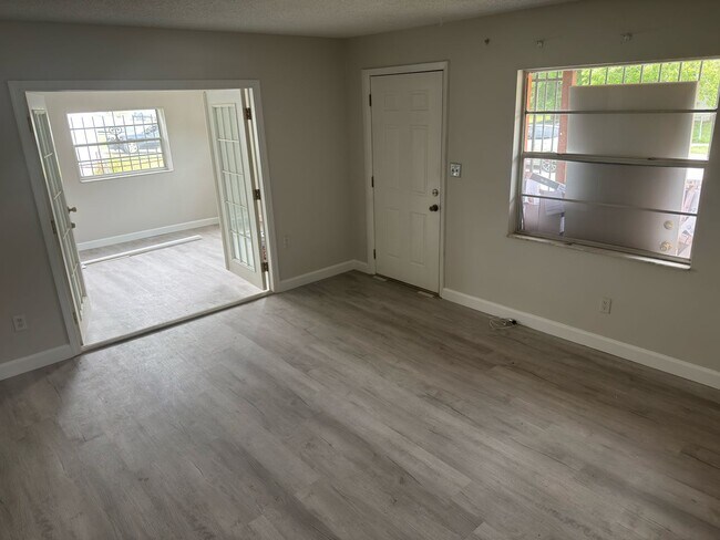 Building Photo - Spacious Orlando Home on Quiet Cul-de-Sac