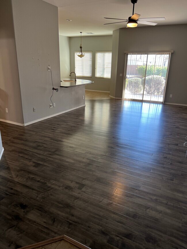 Building Photo - 25 S Quinn Cir