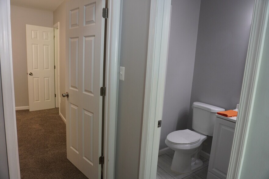 Building Photo - 25 Patricks Ct