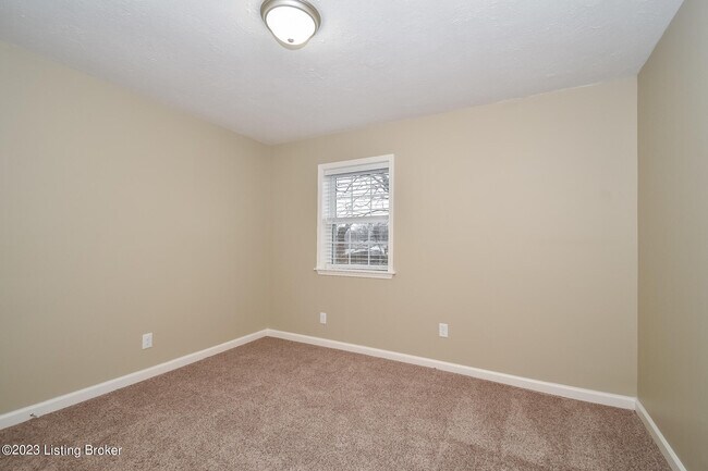 Building Photo - 4851 Maryman Rd