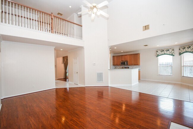 Building Photo - 14234 Silver Glade Ln