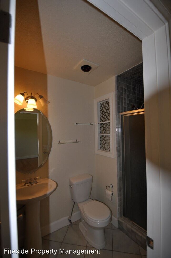 Building Photo - 4 br, 2 bath House - 5956 Cabral Ave