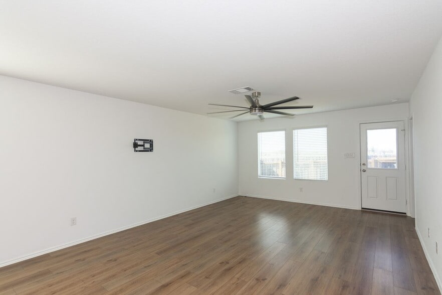 Building Photo - 544 Rancho Del Cielo Lp