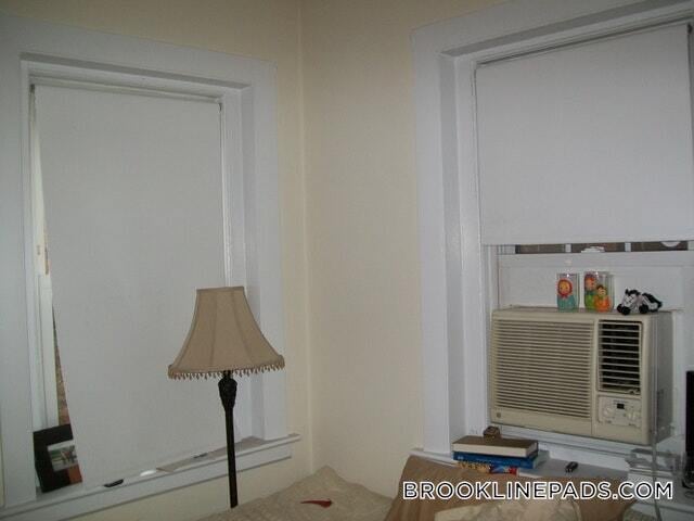 Building Photo - 1223 Beacon St