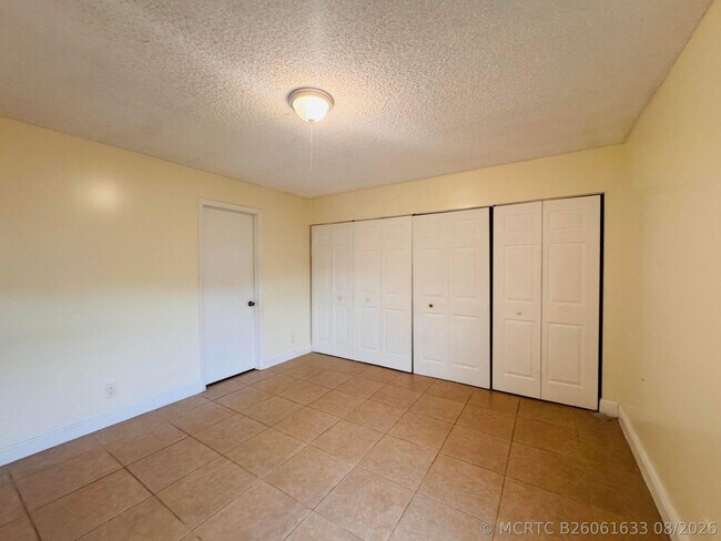 Building Photo - 7 Crossings Cir